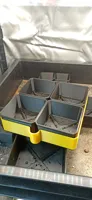 Tray without opening