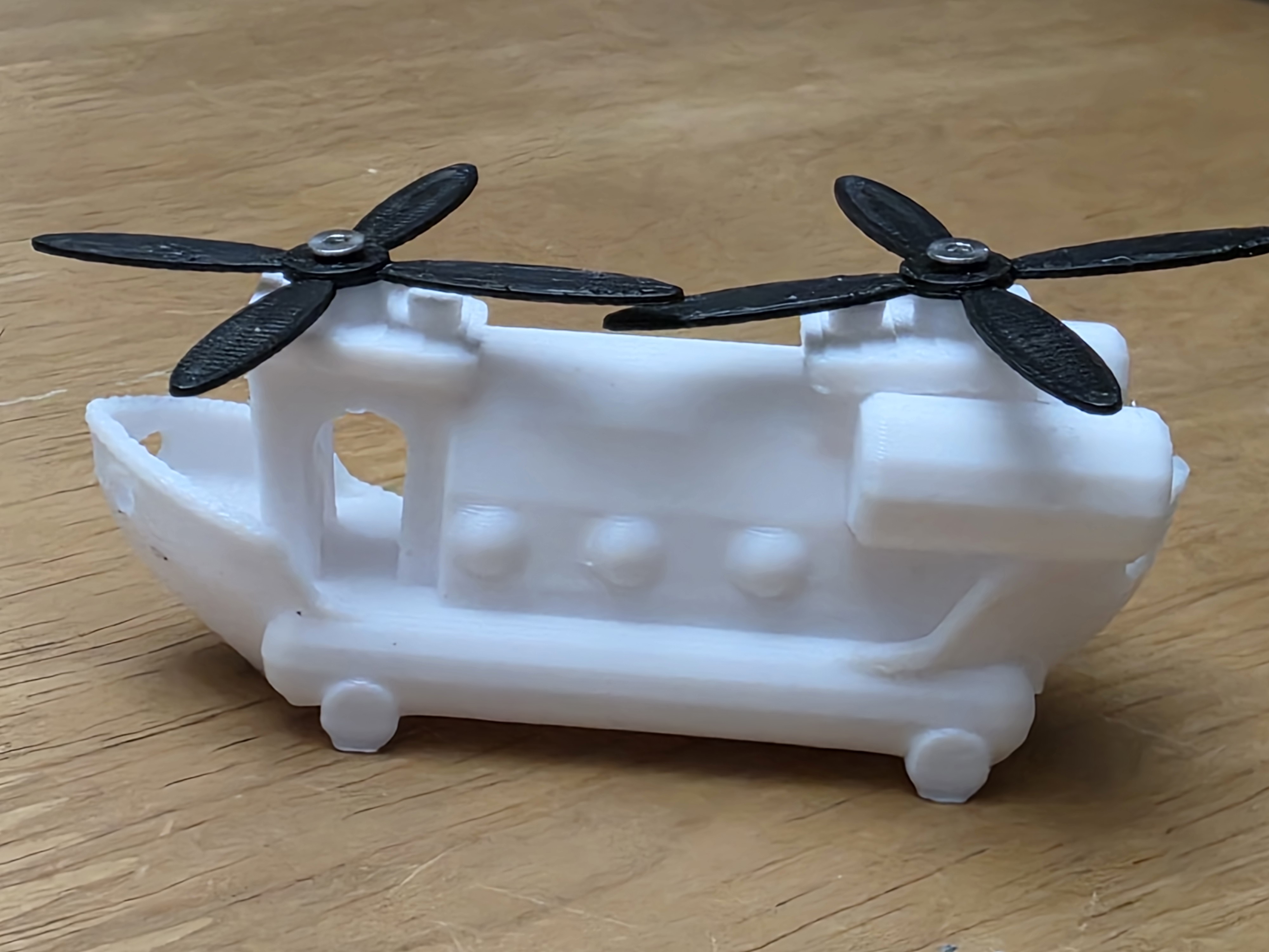 Miniatura 2 do modelo 3D Benchy Chinook