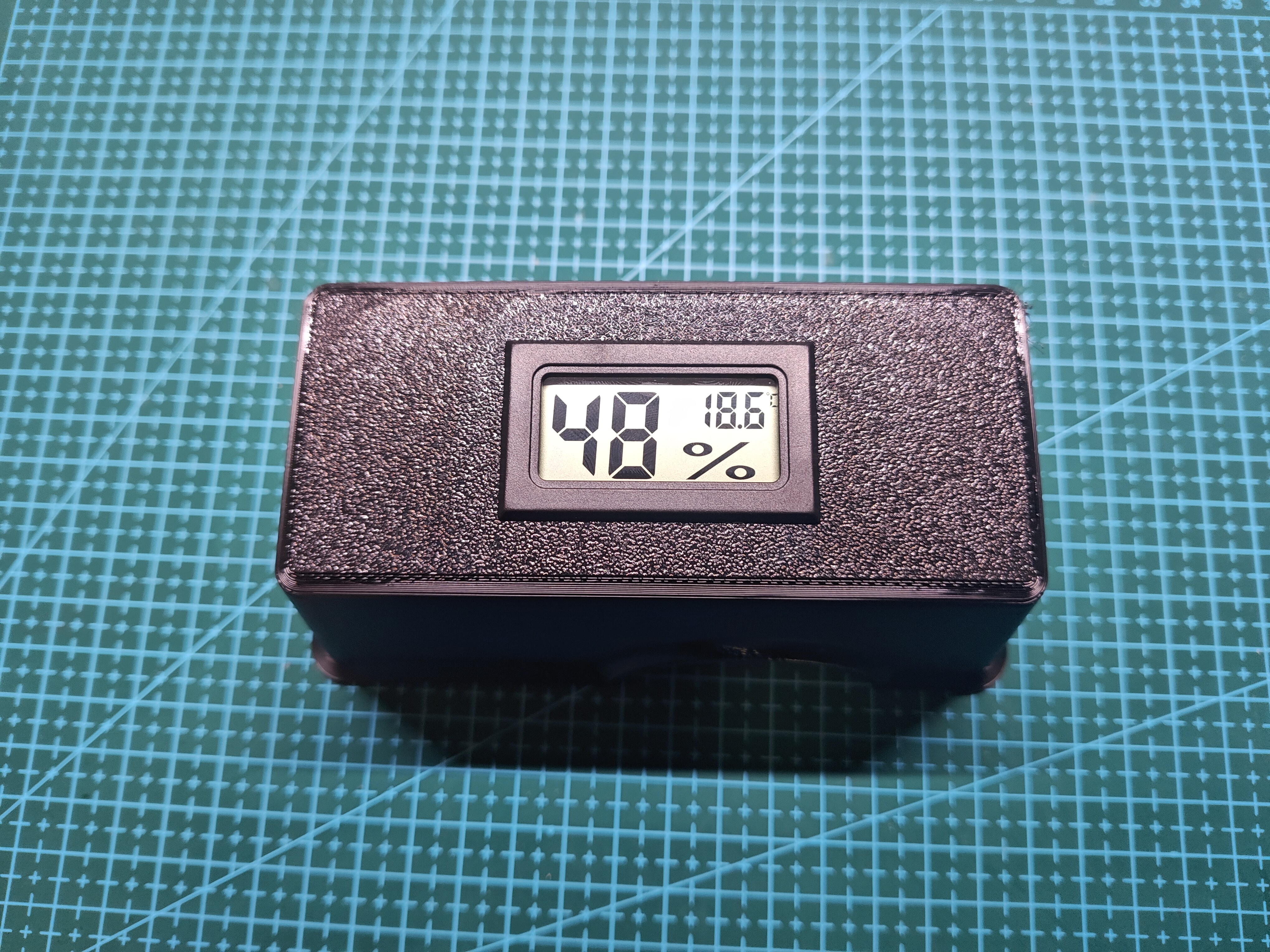 Miniatura 2 do modelo 3D 爬宠躲避（嵌入温度计）