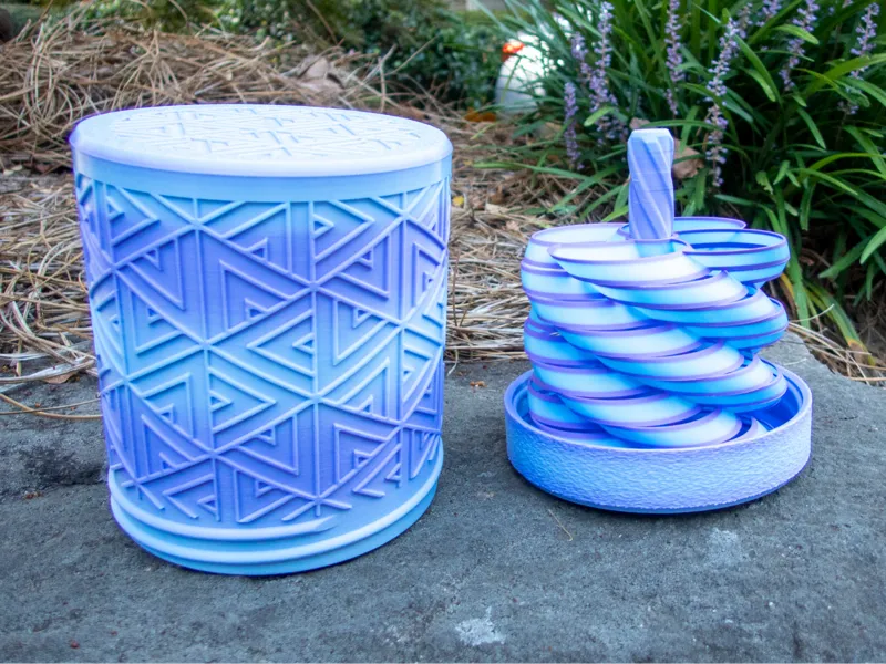 Carry Case & Display for Toroidal Rings/Propellers