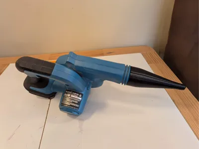 Makita DUB182 blower adapter
