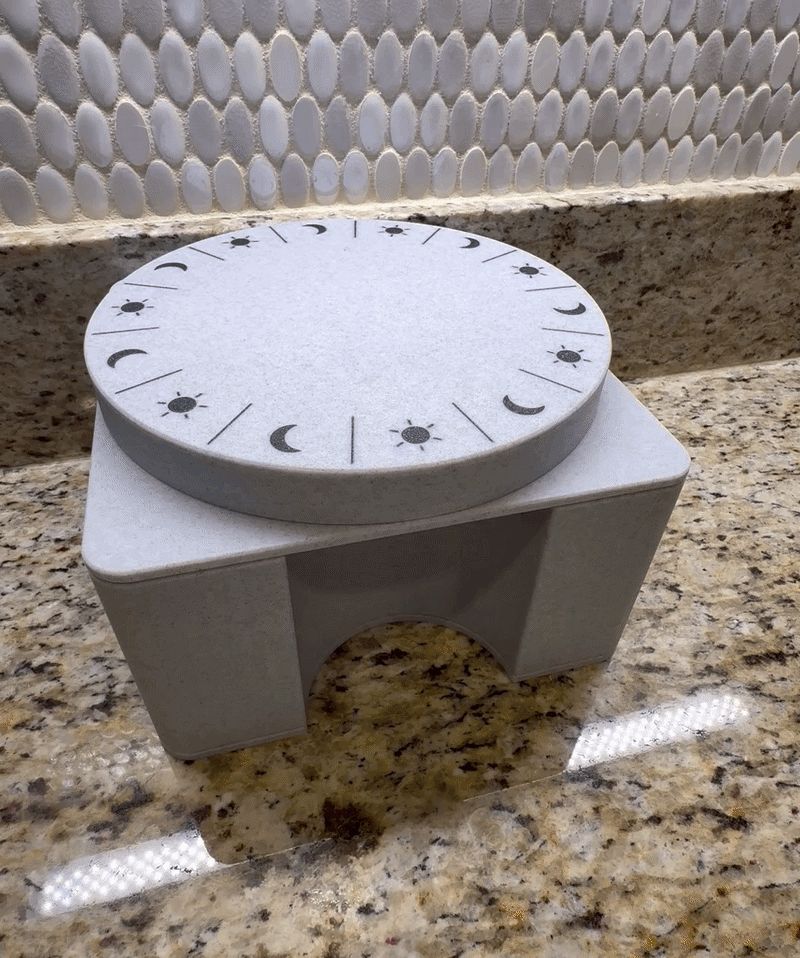 Rotating Pill Dispenser – No Supports, No Hardware