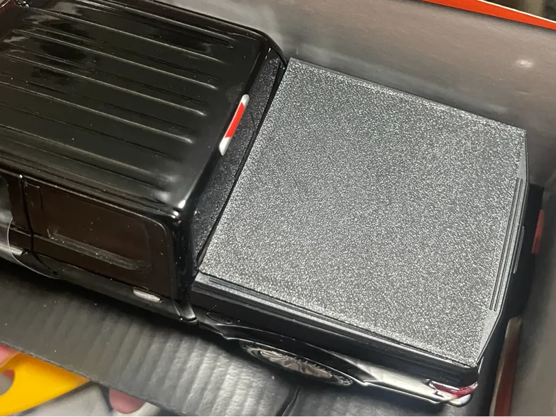 Model Truck bed cover