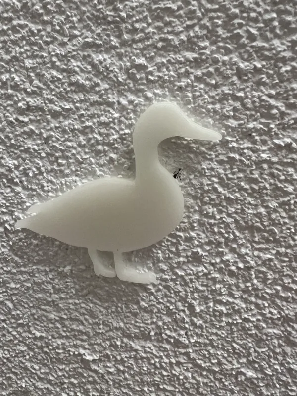 Canard phosphorescent - badge décoratif