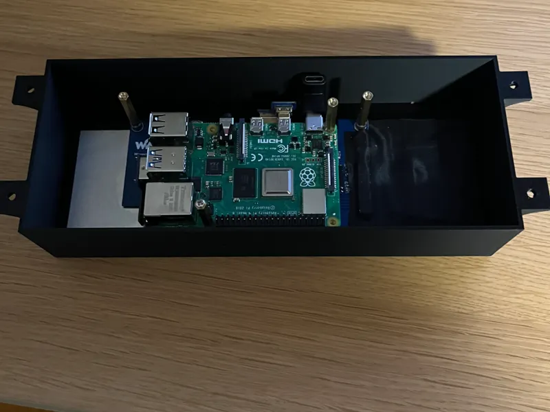 7.9-inch HDMI LCD Enclosure for Raspberry Pi 4