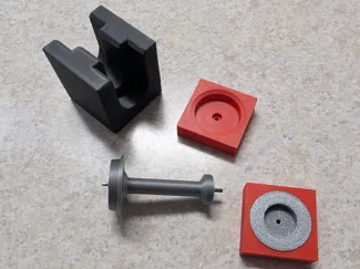 G scale Dragon Railway Wheel Holder