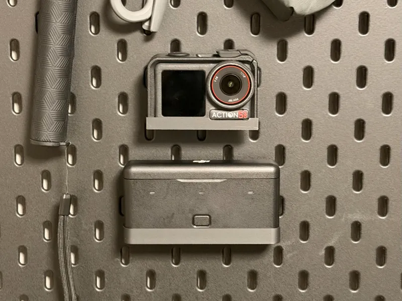 DJI Osmo Action 5 Pro Skadis Holder (T-Nut Mount)