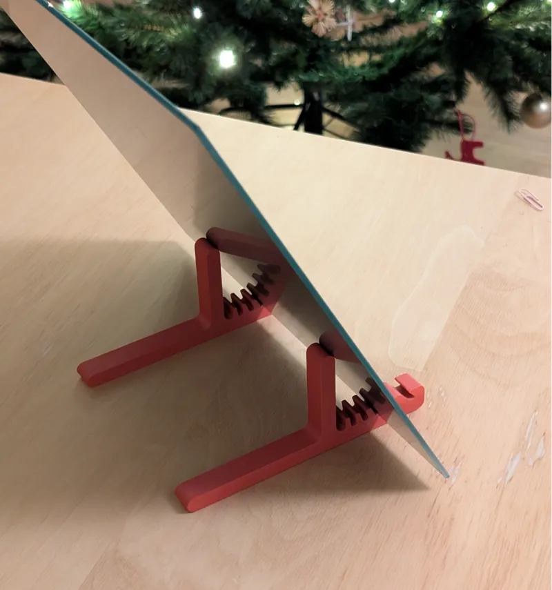 Mirror stand
