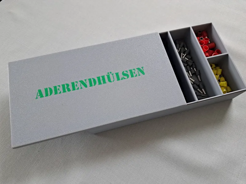 Kleinteilebox mit Schiebedeckel