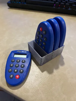 Bank Token Device Organizer 4 Slot
