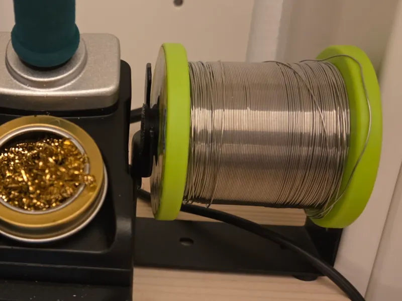 Yihua 982 solder station spool holder axle (small)