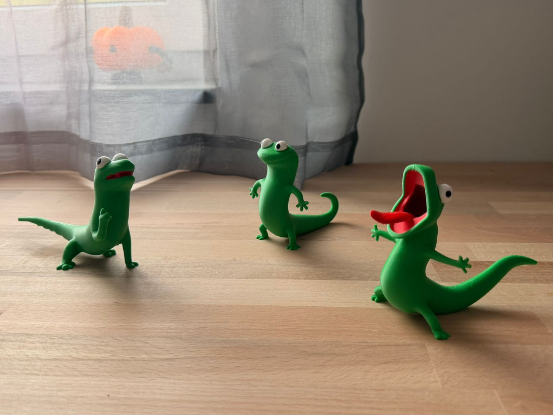 Lizard Trio - Hoppers - Tom Lizard Meme Version 1