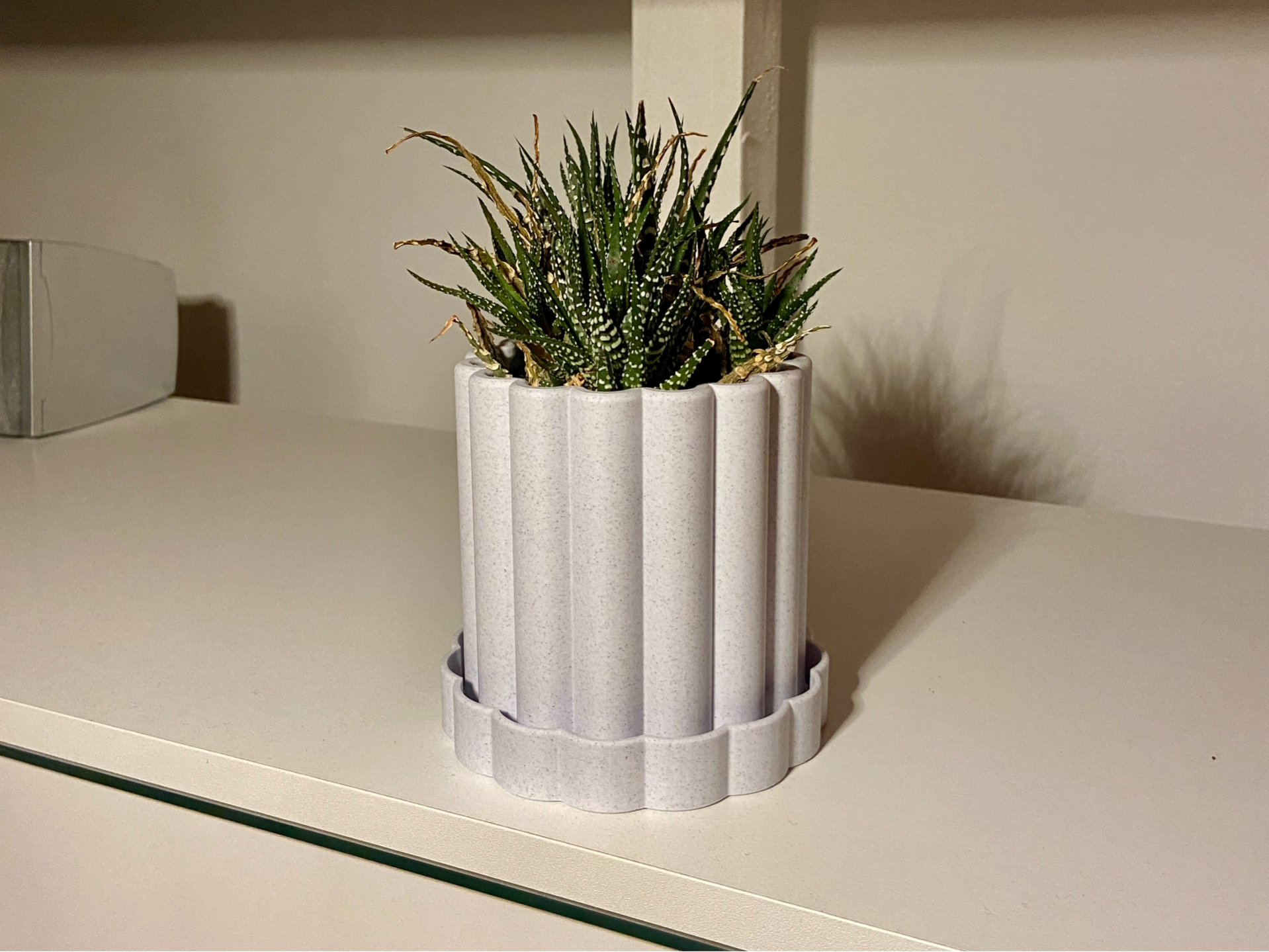 Minimalist Column Planter & Pot with Drainage Tray