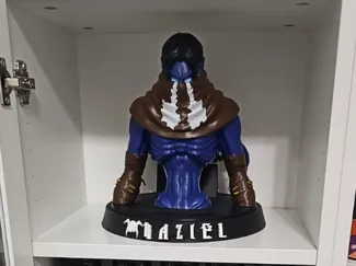 Raziel from Soul Reaver with base