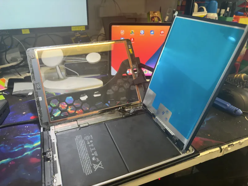 iPad Repair Stand V2 Portable Edition