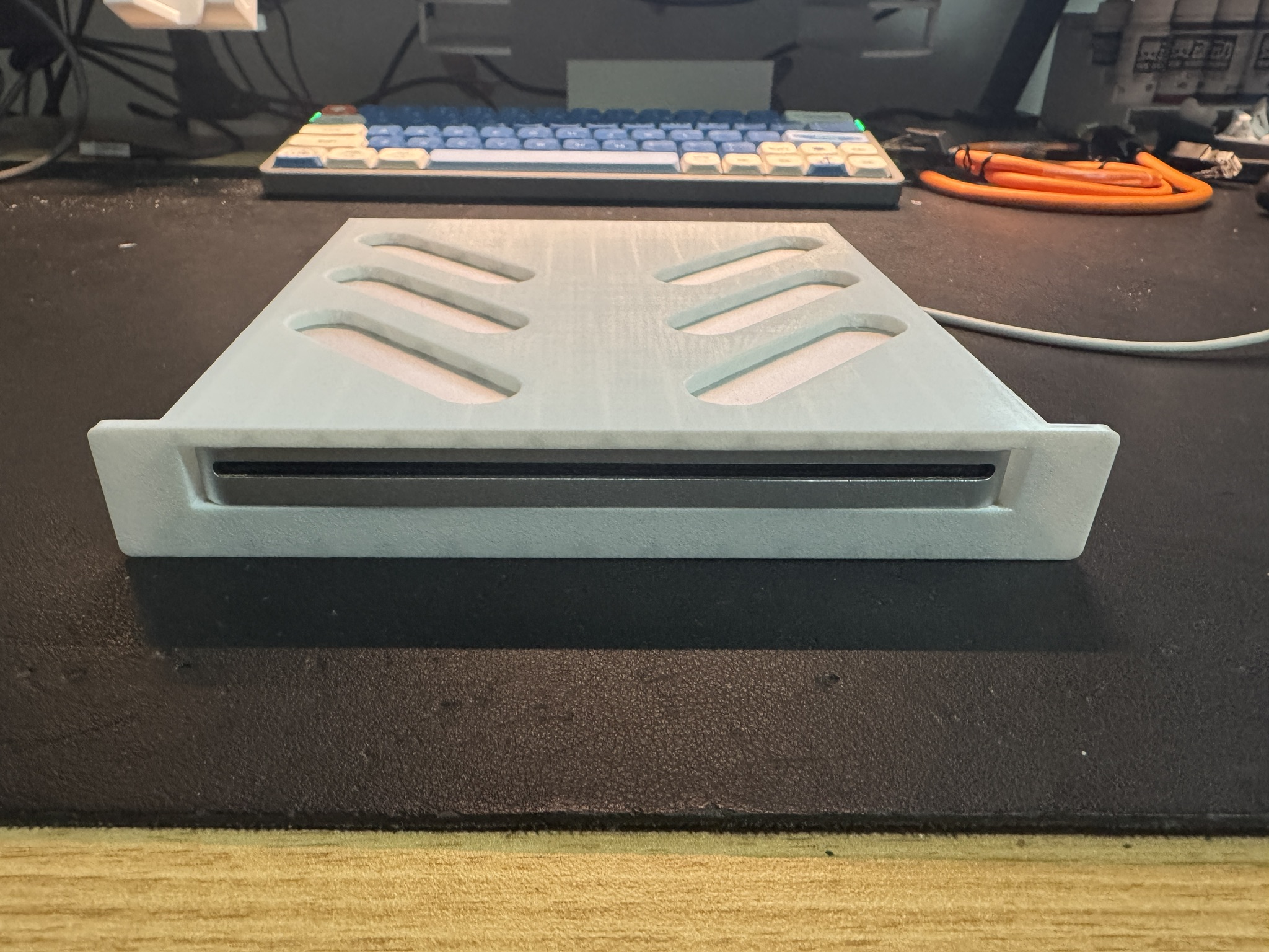 Miniatura 5 do modelo 3D M4 Mac mini 桌面机架收纳套装(A1mini可打)