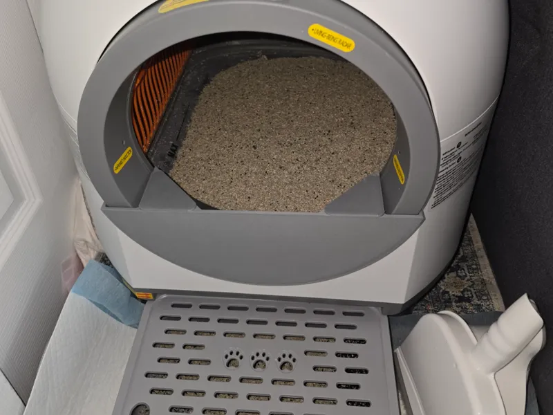 Warcat litter box litter guard