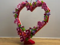 heart stand