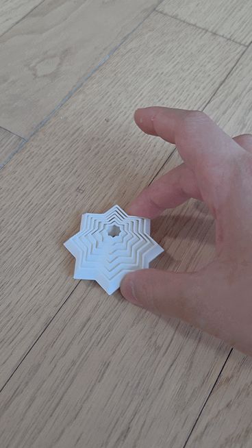 mini star fidget free to sell