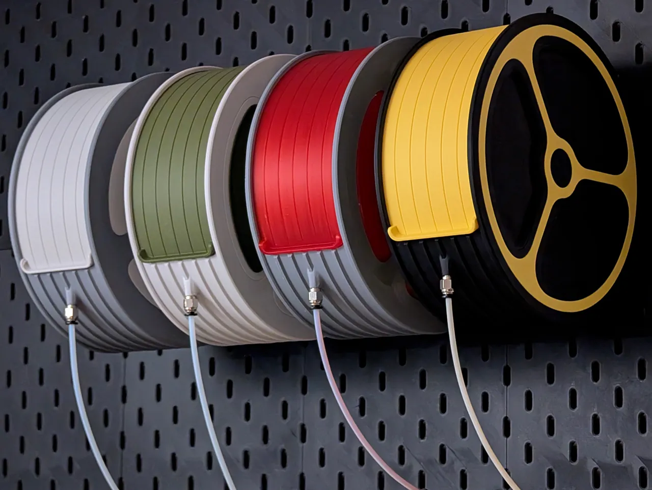 Skadis Direct-Feed Spool Holder view 2