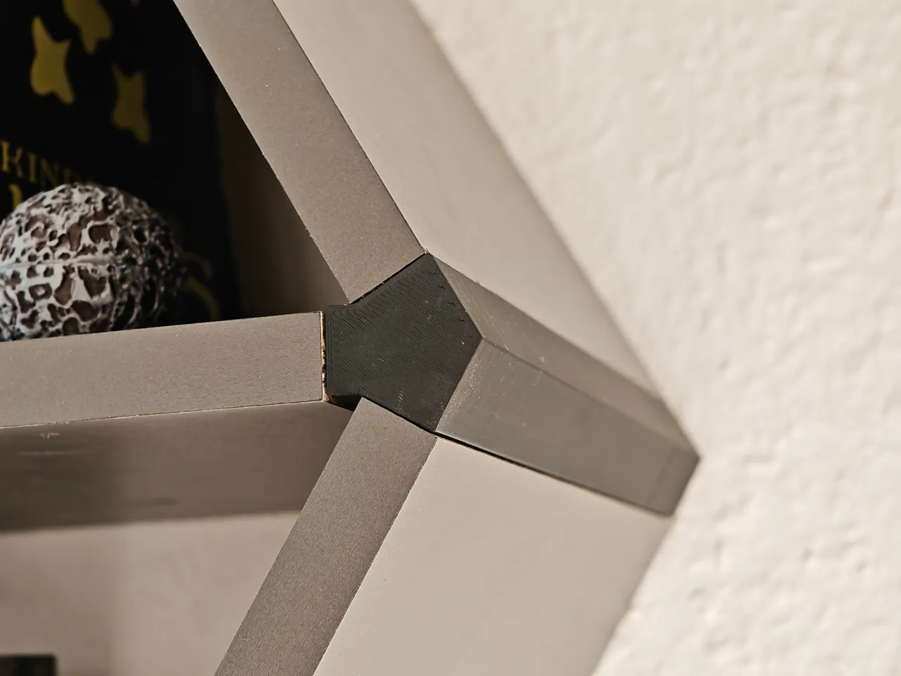 Hex Shelf – Modular Wall System view 3