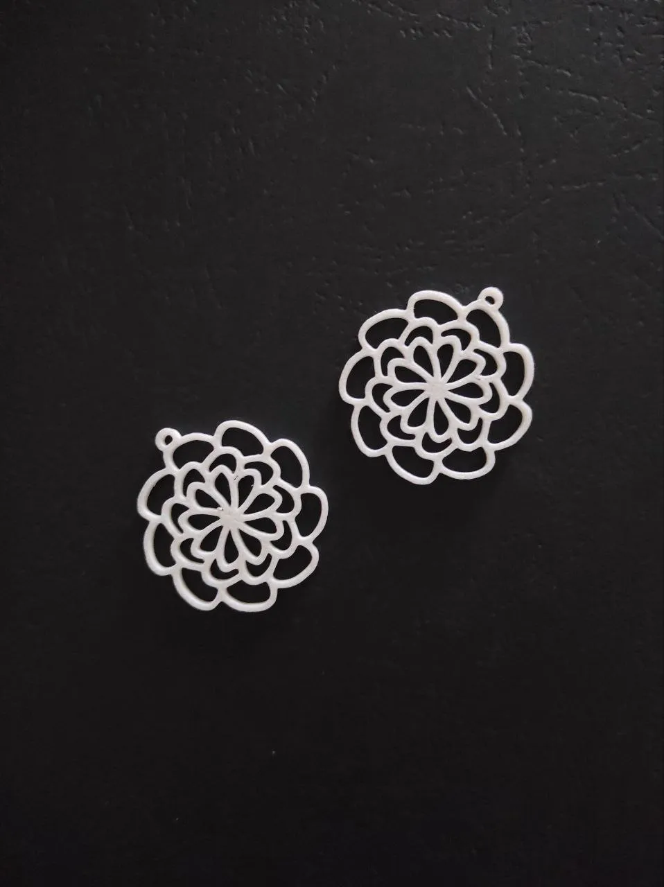 Lunaria Echo - Earrings view 2