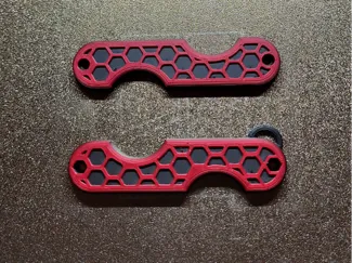 Swiss key holder with keyring hole