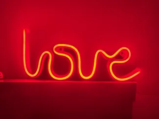 love neon ışık