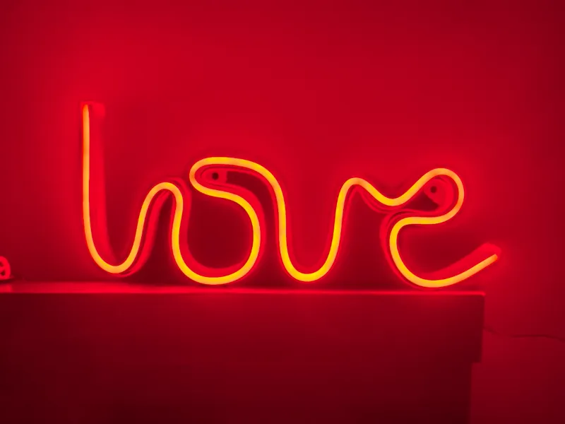 love neon ışık