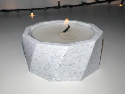 Simple Low poly twisting tealight holder