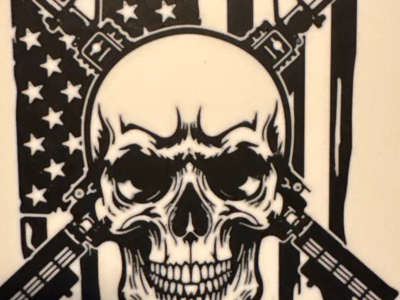 Skull and Guns - Lightbox