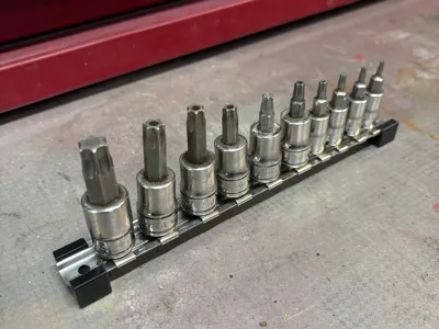 Magnetic Socket Rail Feet
