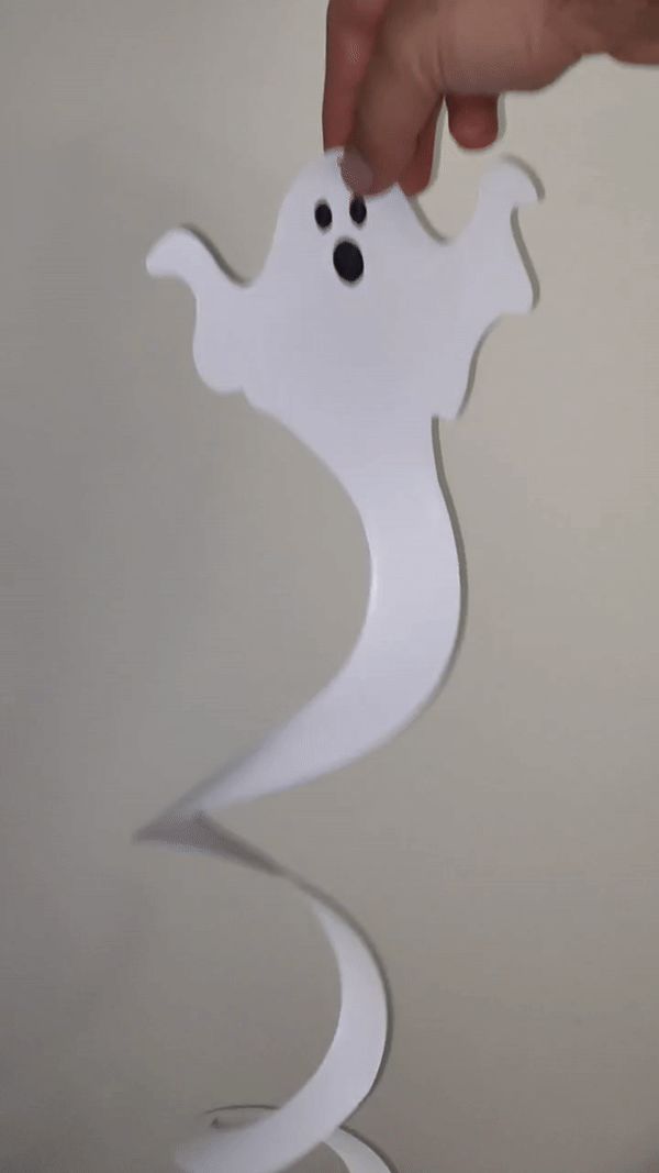 Scared Ghost spring effect