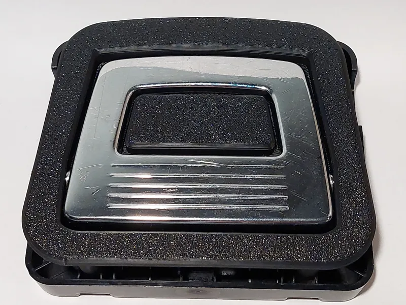 M-B S212 trunk floor handle top