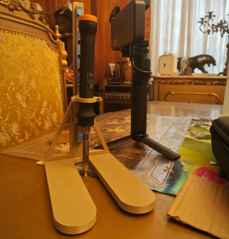 Simple heat insert press
