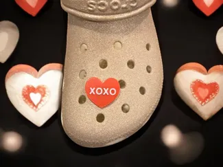 XOXO Crocs Charm/Jibbitz