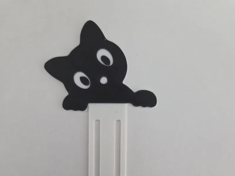 Cute cat bookmark