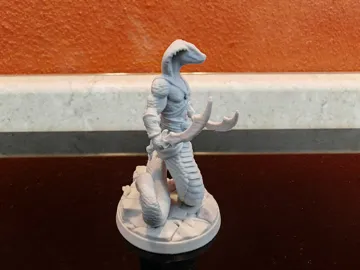 Escenografía en miniatura: Yuan-Ti Malison - Cobra Serpentfolk Dual Duelist — vista de referencia 5
