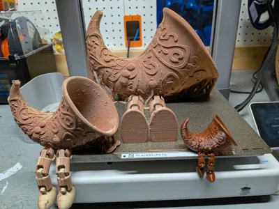 Cornucopia with Flexi-Legs
