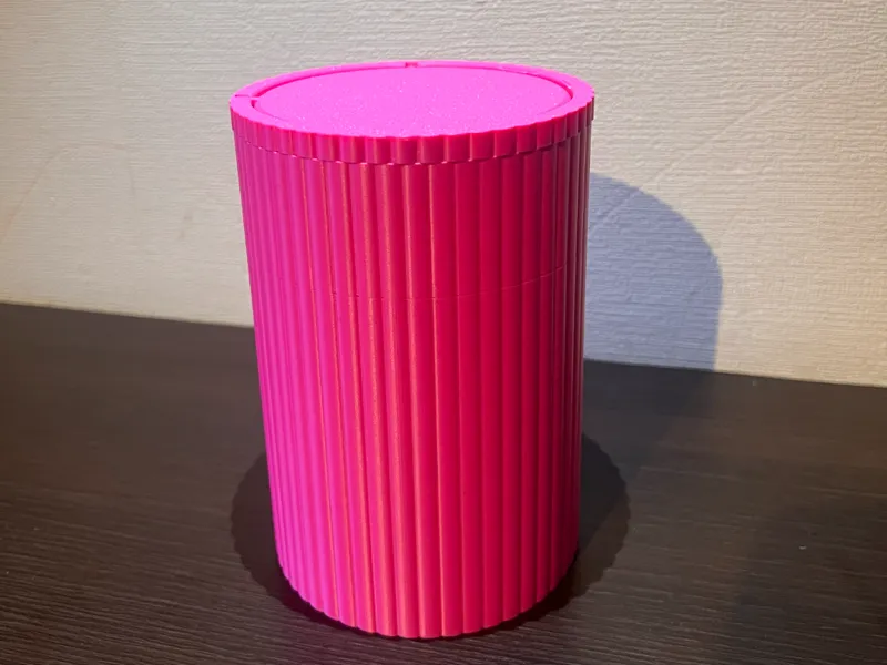 bin with lid