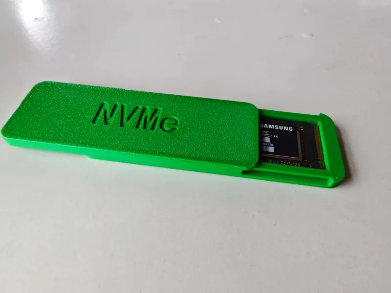 NVMe硬盘盒