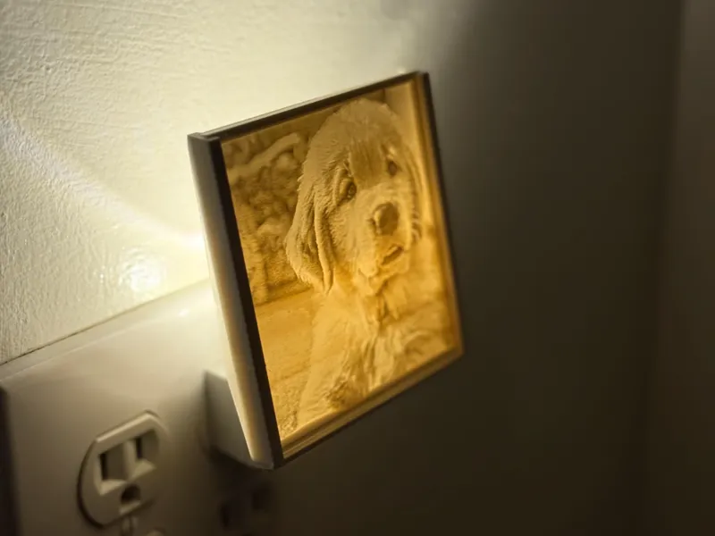 Custom Lithophane Night-Light Holder (80×80 mm)