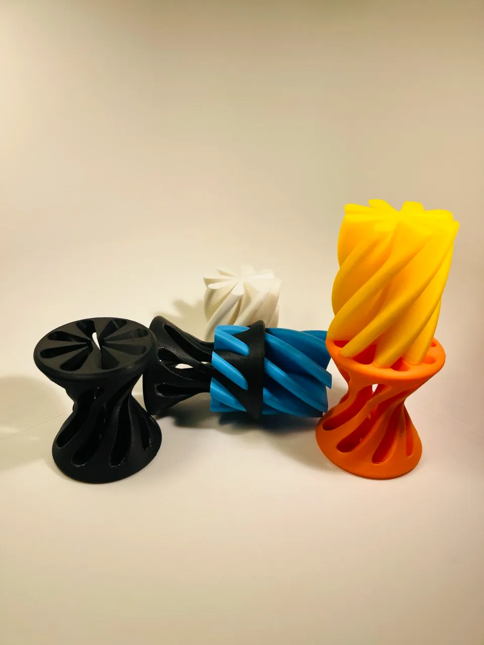 Full Passthrough Fidget Vortex 2.0 - Free 3D Print Model - MakerWorld