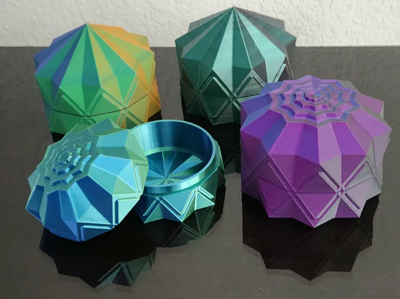 Trinket/Jewelry Box w/Lid-  Style 2