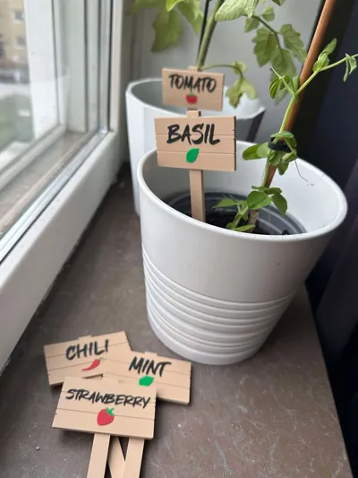 Plant Markers - Wooden sign style - Free 3D Print Model - MakerWorld