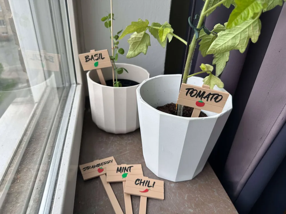 Plant Markers - Wooden sign style - Free 3D Print Model - MakerWorld
