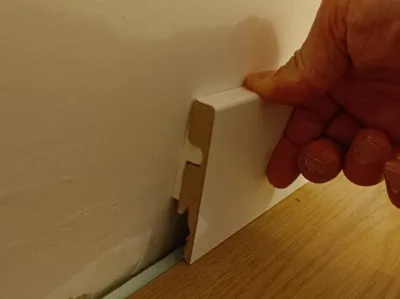 Plinths angle adapter - when too far from wall
