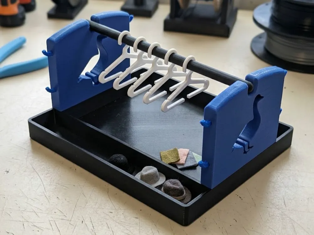 Tapa o cubierta: Desk Goose Closet. Referencia del modelo original.