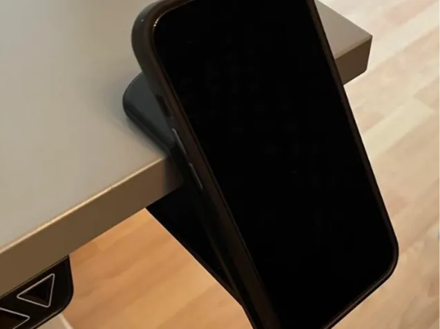 Magsafe (Apple/ other producer ) Table Handyholder