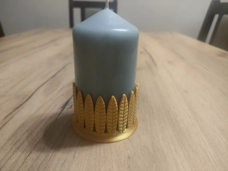 Round Leaf Feather Candle Holder